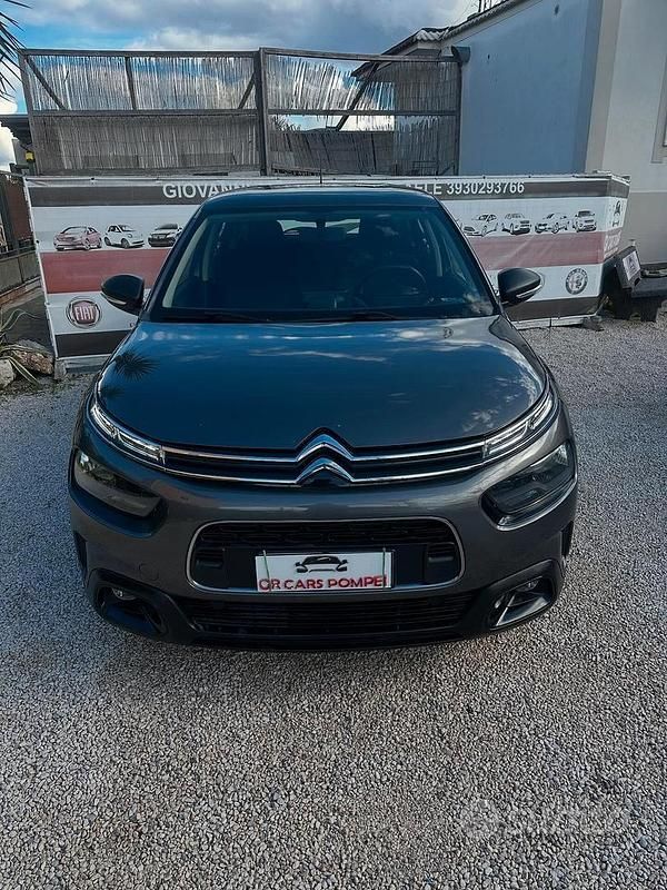 Usata Citroën C4 Cactus Shine 102 CV (75 kW) 2019 Grigio Utilitaria