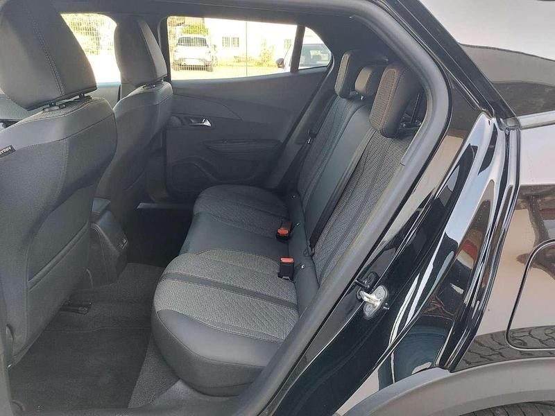 Usata Peugeot 2008 Allure 131 CV (96 kW) 2025 Nero SUV