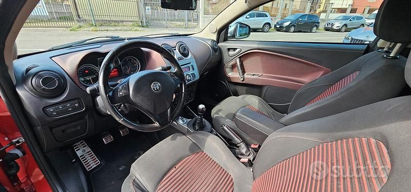 Usata Alfa Romeo MiTo Distinctive 120 CV (88 kW) 2011 Rosso Utilitaria