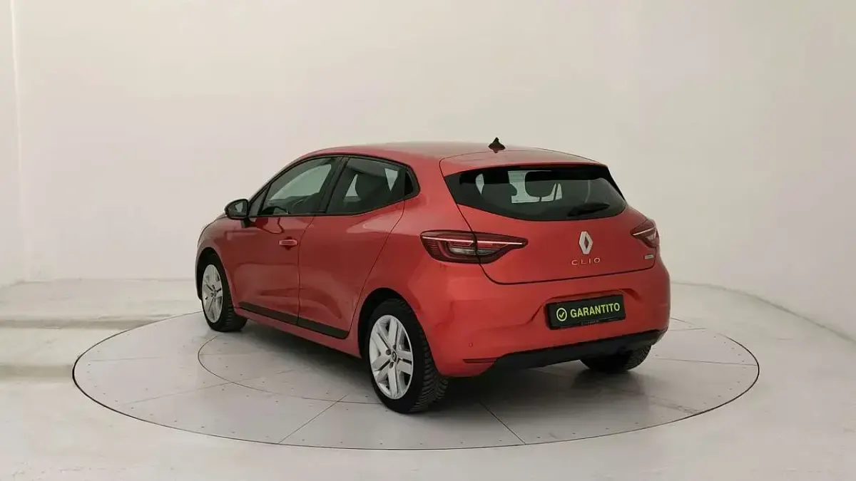 Usata Renault Clio Business 140 CV (102 kW) 2021 Rosso Utilitaria