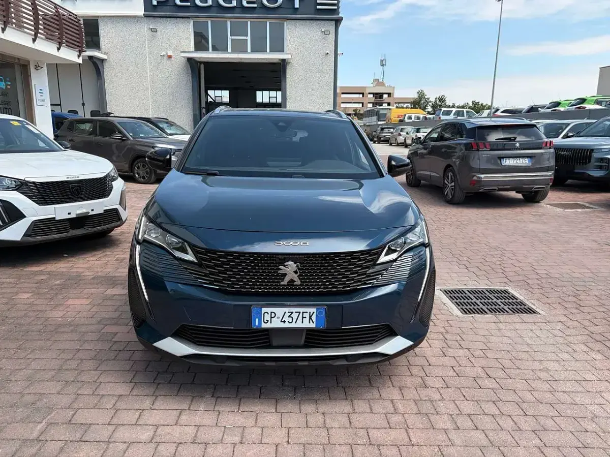 Usata Peugeot 3008 GT 131 CV (96 kW) 2023 Blu/azzurro SUV