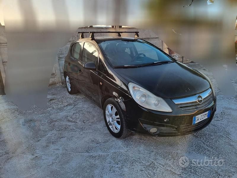 Usata Opel Corsa 90 CV (66 kW) 2007 Nero Berlina