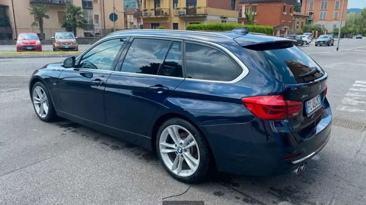 Usata BMW 320 Luxury Line 190 CV (139 kW) 2016 Station wagon