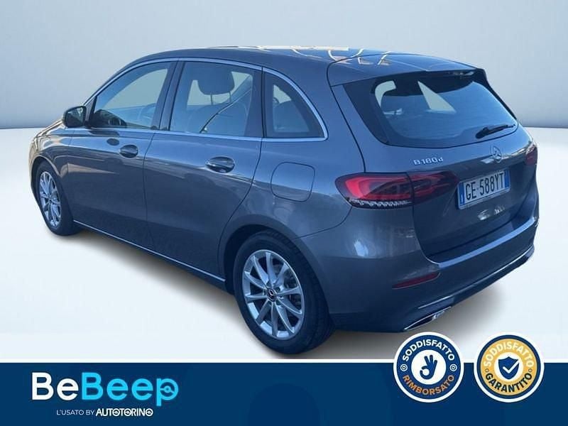 Usata Mercedes B180 116 CV (85 kW) 2021 Grigio metallizzato Monovolume