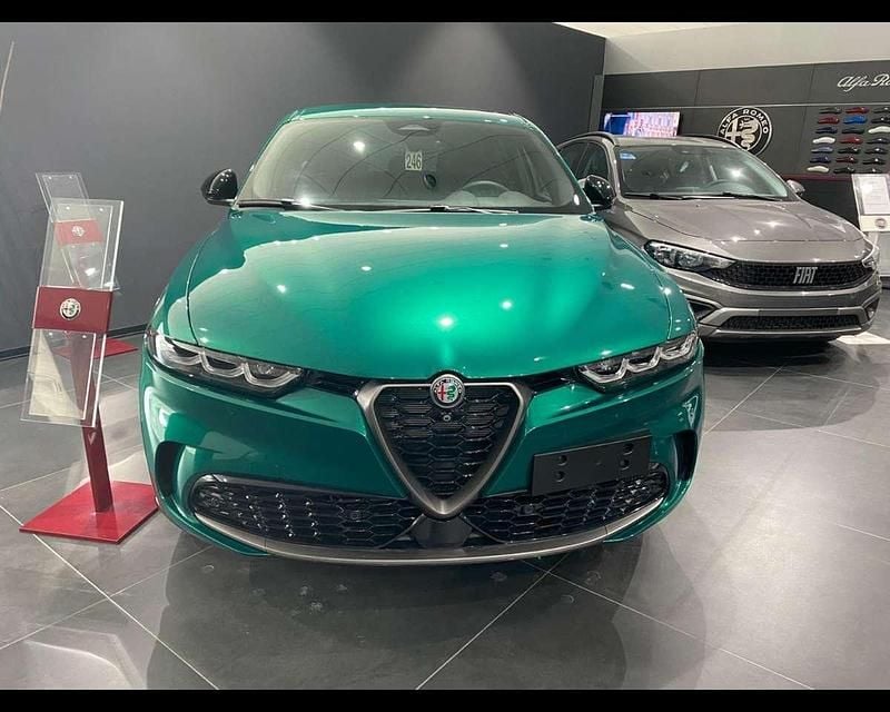 Usata Alfa Romeo Tonale Edizione Speciale 179 CV (131 kW) 2023 Verde montreal SUV