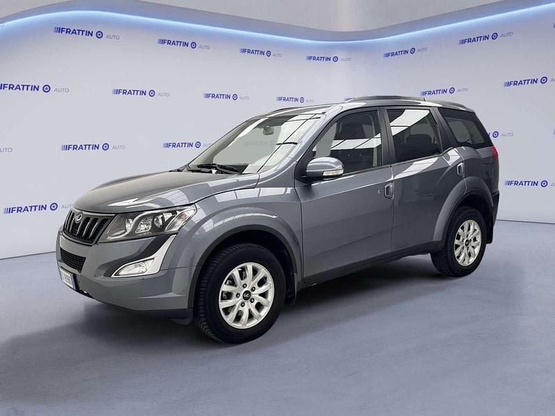 Grigio delfino Usata 2016 Mahindra XUV500 SUV | 9990 € (Buon prezzo) - Immagine 1/4