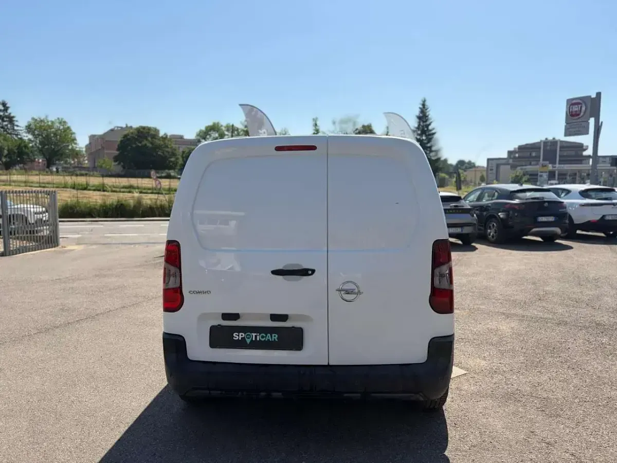 Usata Opel Combo Edition 101 CV (74 kW) 2020 Bianco Monovolume