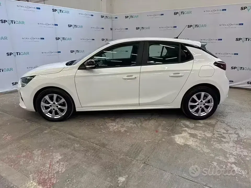 Usata Opel Corsa Edition 102 CV (75 kW) 2023 Bianco Utilitaria