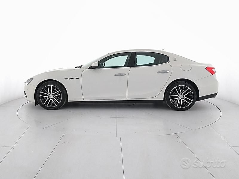 Usata Maserati Ghibli 250 CV (183 kW) 2016 Bianco Berlina