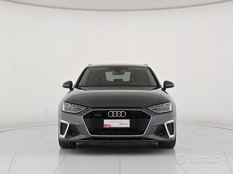 Usata Audi A4 S-Line 204 CV (150 kW) 2022 Grigio Station wagon