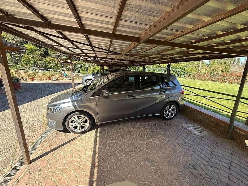 Occasion Mercedes B180 109 PK (80 kW) 2018 Bruin MPV