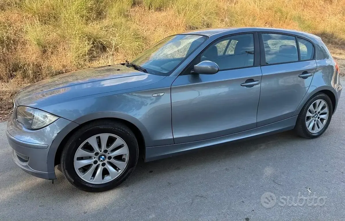 Usata BMW 118 143 CV (105 kW) 2007 Bluazzurro Utilitaria