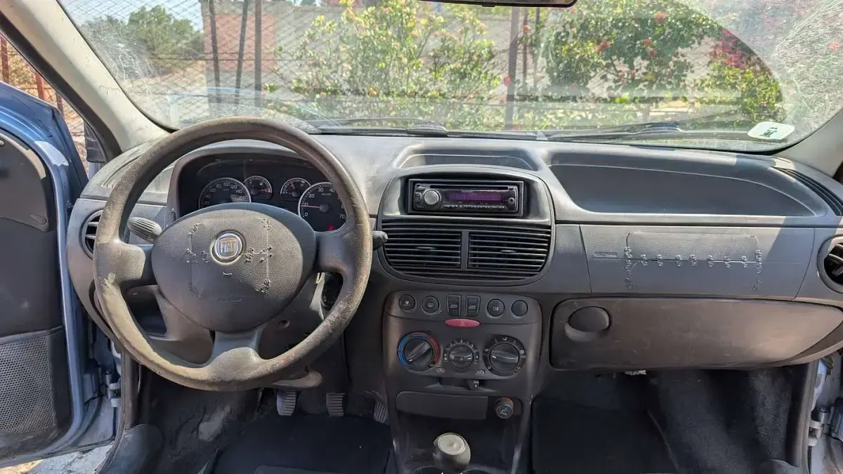 Usata Fiat Punto Classica 60 CV (44 kW) 2010 Bluazzurro Utilitaria