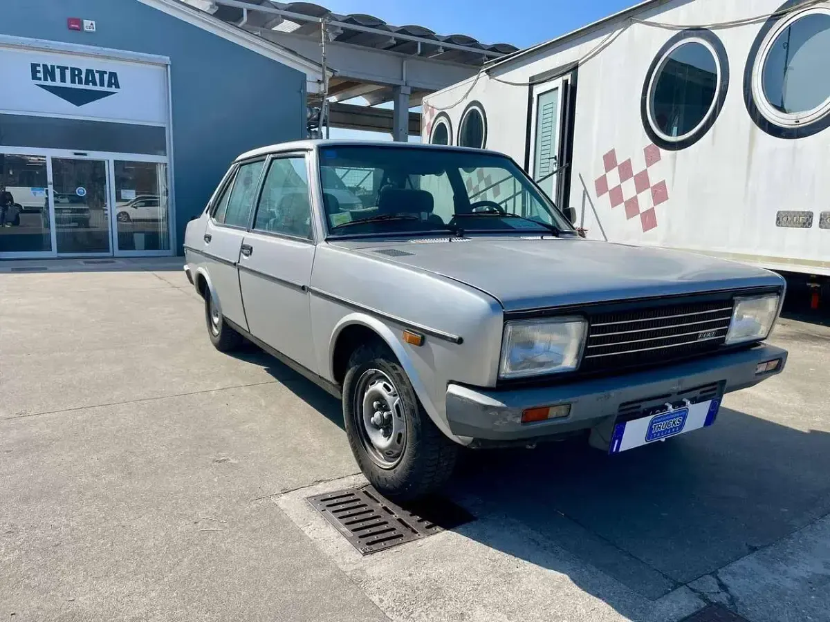 Usata Fiat 131 95 CV (69 kW) 1979 Argento Berlina