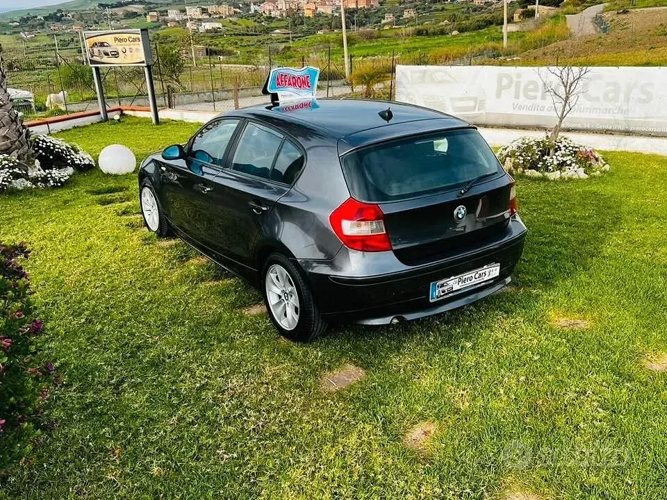 Usata BMW 118 Efficient Dynamics 122 CV (89 kW) 2005 Grigio Utilitaria