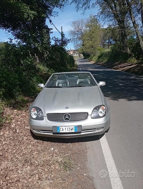 Usata Mercedes SLK230 2001 Grigio Cabrio