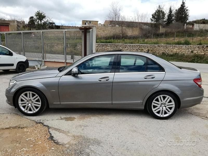 Usata Mercedes C280 Avantgarde 231 CV (169 kW) 2008 Grigio Berlina