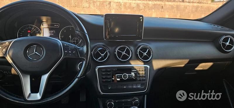 Usata Mercedes A180 2014 Grigio Berlina