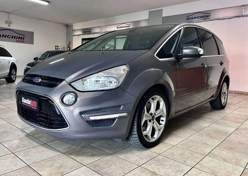 Usata Ford S-MAX Titanium 163 CV (119 kW) 2012 Grigio Monovolume