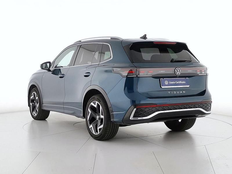 Usata VW Tiguan R-line 150 CV (110 kW) 2025 Blu SUV