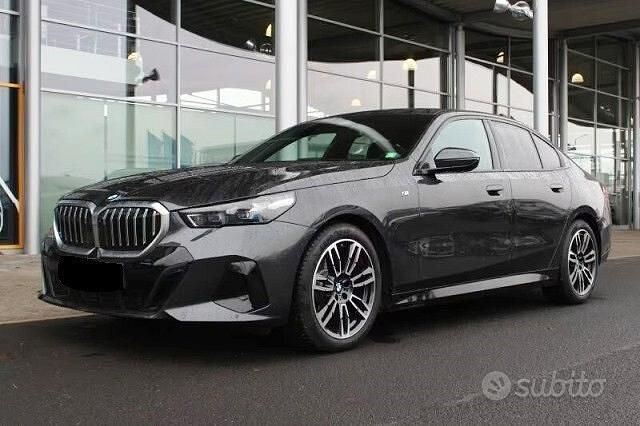 Usata BMW 520 M Sport 197 CV (144 kW) 2024 Nero Berlina