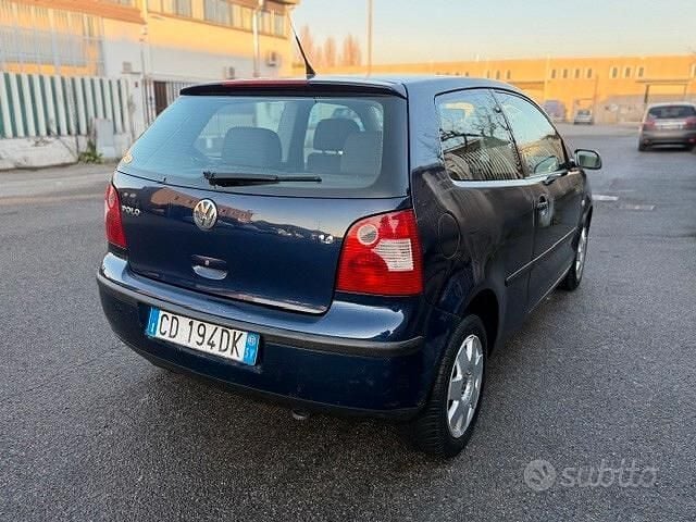 Usata VW Polo Trendline 75 CV (55 kW) 2002 Blu/azzurro Berlina