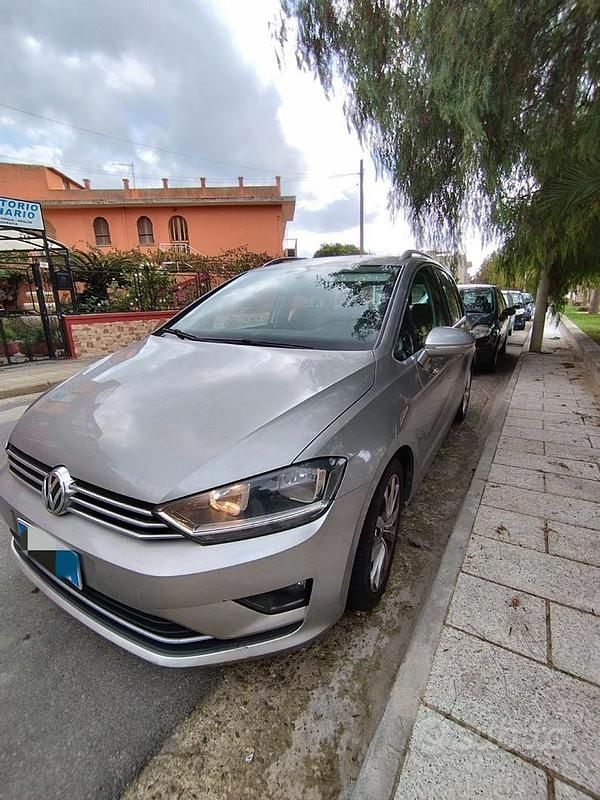 Usata VW Golf Sportsvan 116 CV (85 kW) 2016 Grigio Monovolume