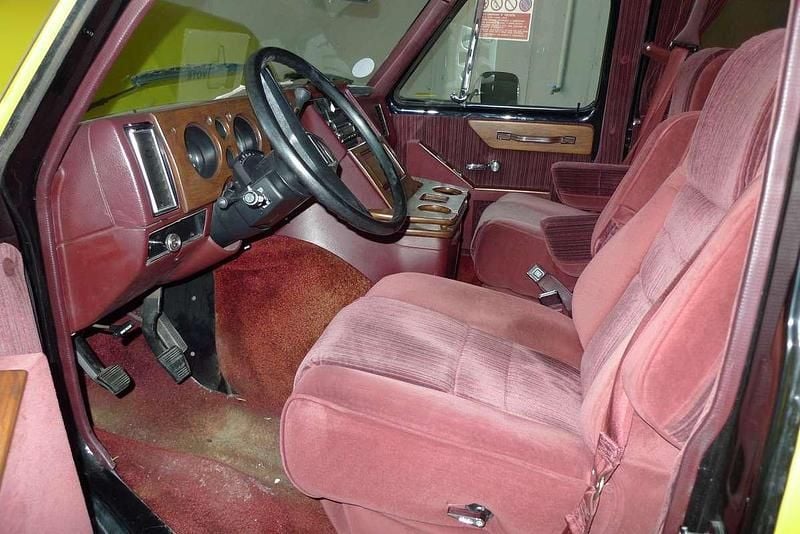 Usata GMC Vandura 169 CV (124 kW) 1989 Giallo Furgone