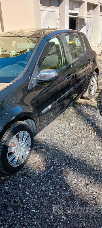 Usata Renault Clio II 2010 Nero Utilitaria