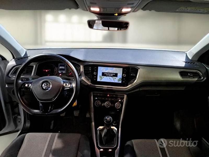 Usata VW T-Roc Business 116 CV (85 kW) 2020 Grigio SUV