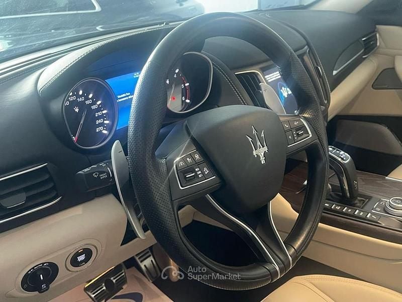 Usata Maserati GranSport 275 CV (202 kW) 2020 Blu Station wagon