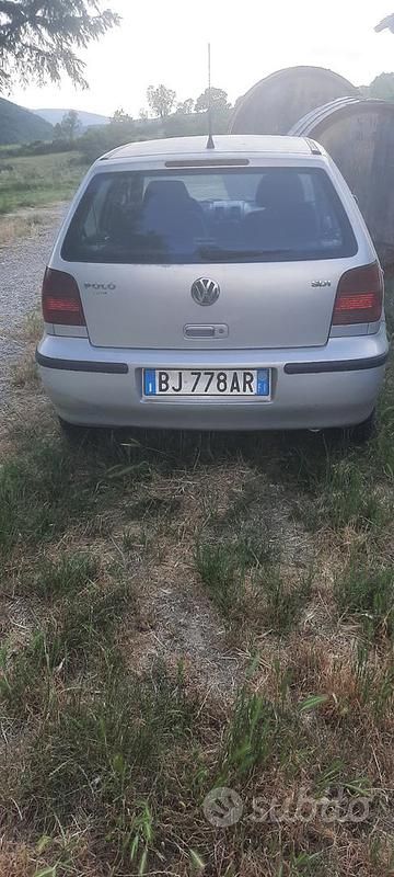 Usata 2000 VW Polo Tre volumi | 1500 € (Ottimo prezzo) - Immagine 1/4