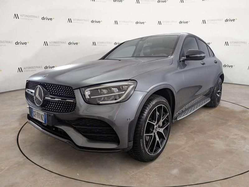 Usata Mercedes GLC300 Premium 245 CV (180 kW) 2021 Grigio SUV