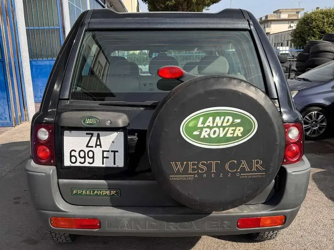 Usata Land Rover Freelander 103 CV (75 kW) 2000 Nero SUV