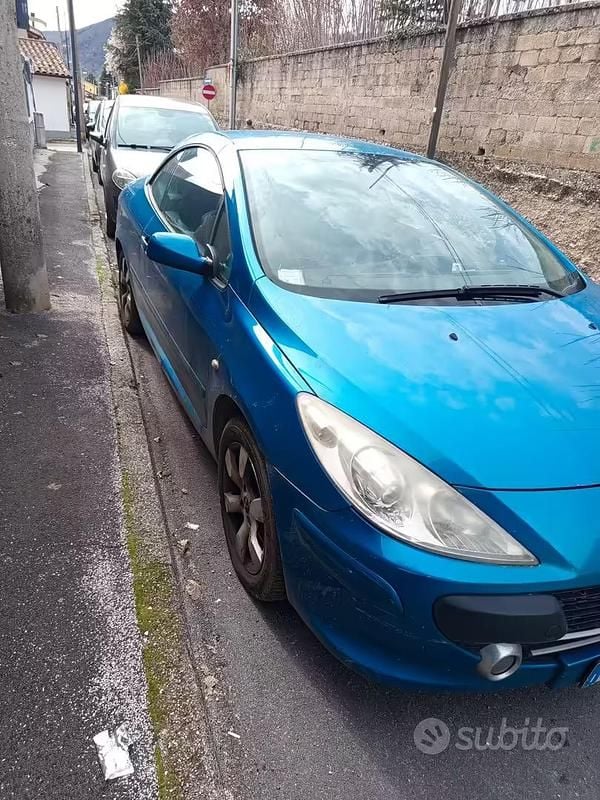 Usata Peugeot 307 CC 136 CV (100 kW) 2006 Blu Cabrio
