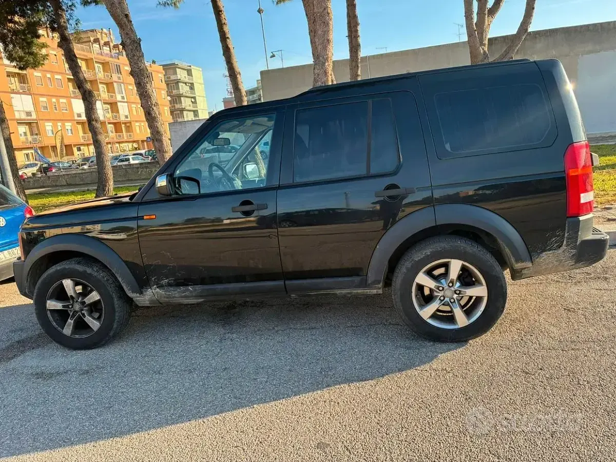Usata Land Rover Discovery 3 190 CV (139 kW) 2008 Nero SUV