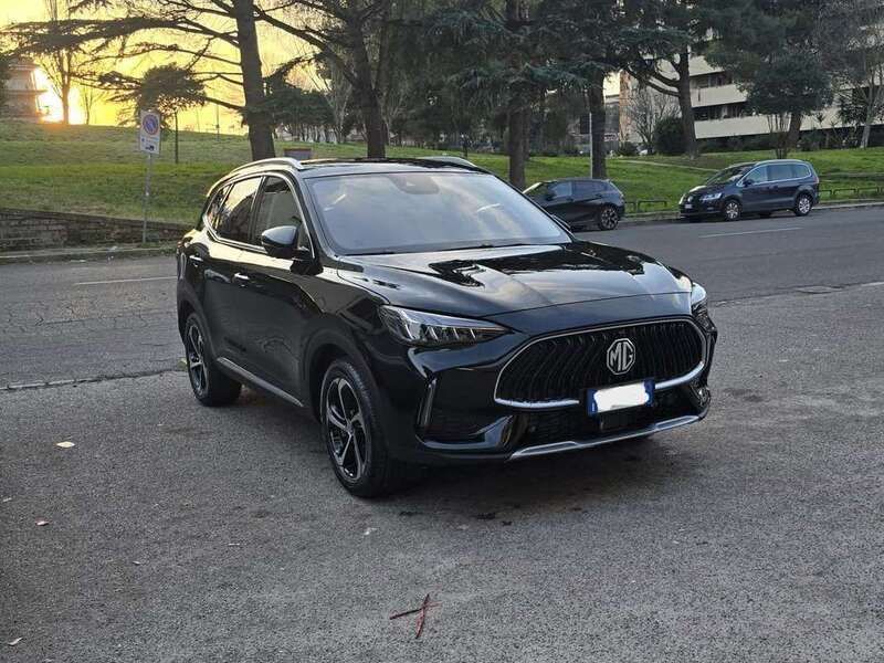 Nero Usata 2024 MG HS Luxury SUV | 22.900 € (Molto cara) - Immagine 1/4