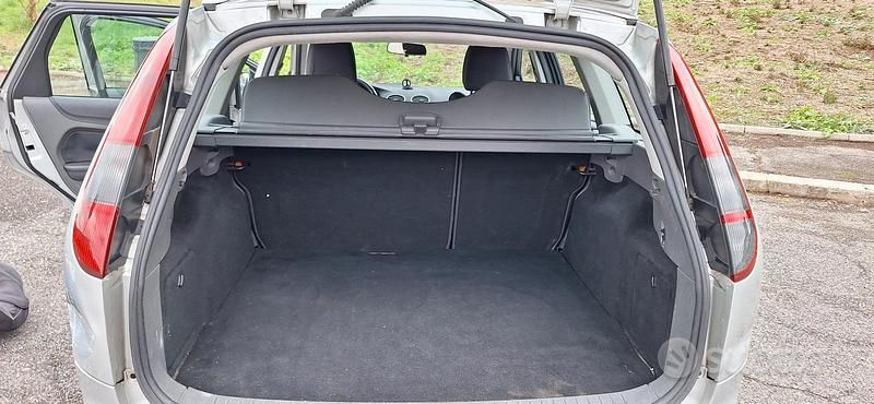 Usata Ford Focus 2007 Grigio Station wagon