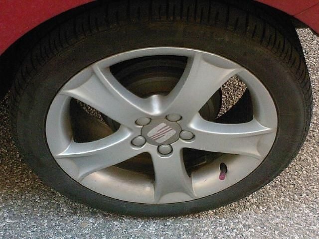 Usata Seat Ibiza 69 CV (50 kW) 2008 Rosso Utilitaria