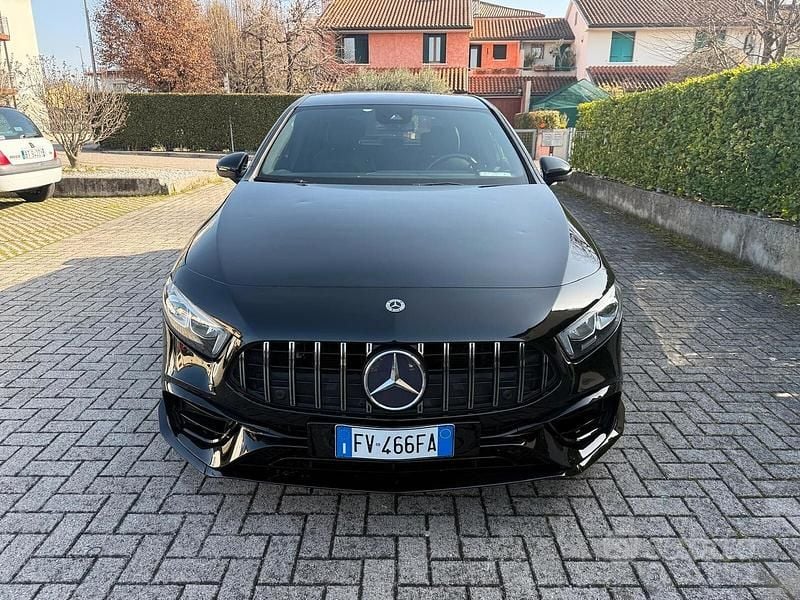 Usata Mercedes A180 116 CV (85 kW) 2019 Nero Berlina