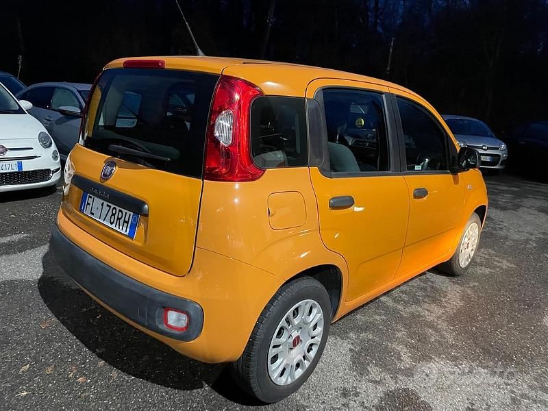 Usata Fiat Panda 69 CV (50 kW) 2017 Arancione Utilitaria