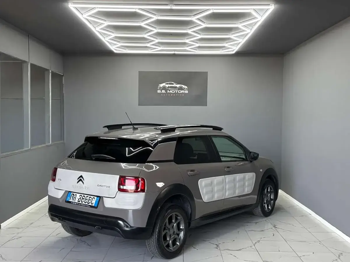 Usata Citroën C4 Shine 99 CV (72 kW) 2016 Beige SUV