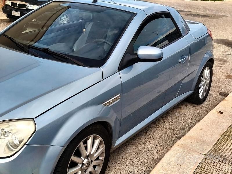 Usata Opel Tigra 2006 Blu Cabrio
