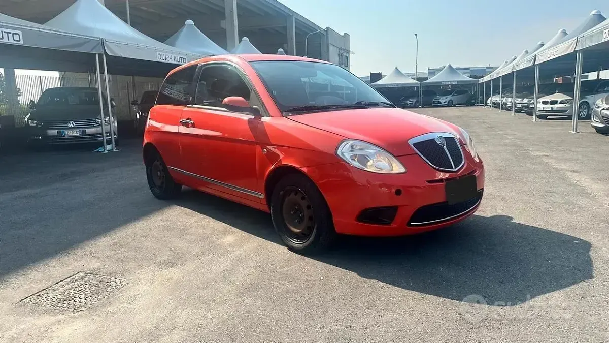 Usata Lancia Ypsilon 60 CV (44 kW) 2008 Arancione Utilitaria