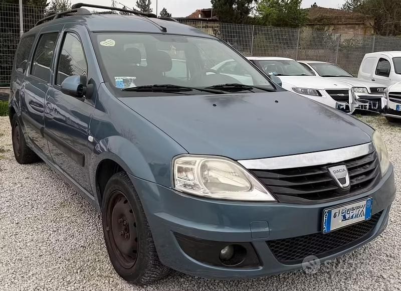 Usata Dacia Logan MCV Lauréate 84 CV (61 kW) 2009 Blu Station wagon