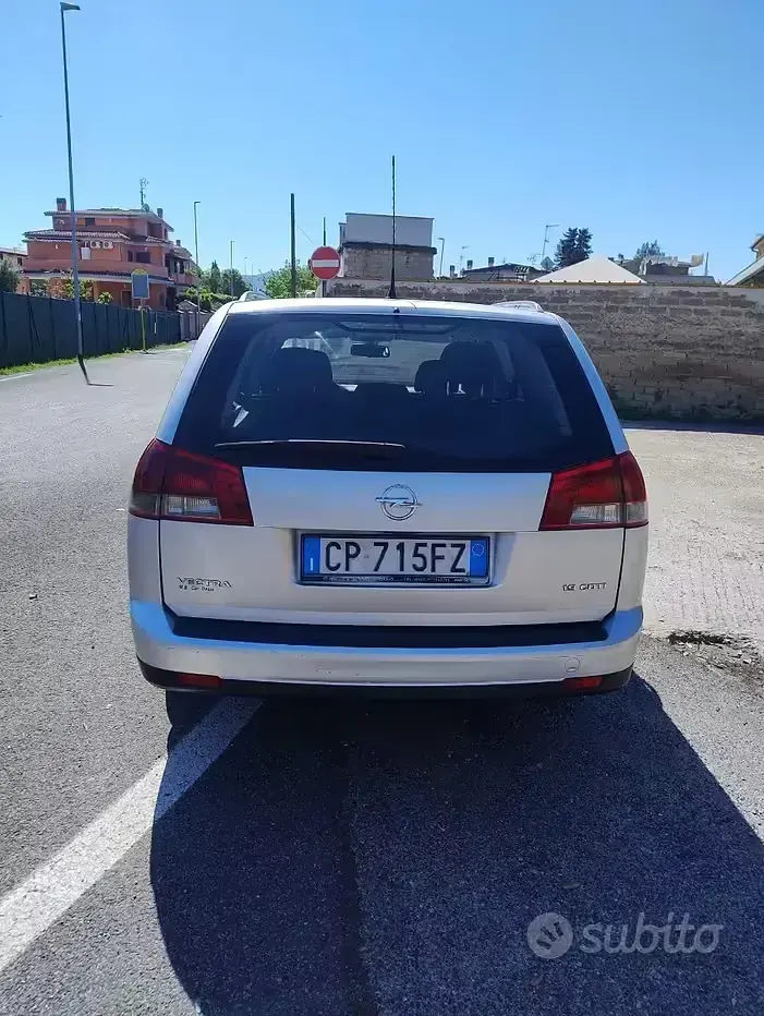 Usata Opel Vectra 120 CV (88 kW) 2004 Grigio Station wagon