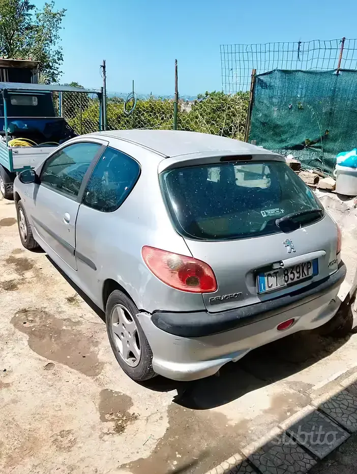 Begagnad Peugeot 206 Sport 68 HK (50 kW) 2005 Sedan