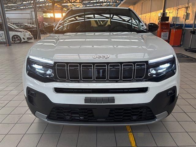 Usata Jeep Avenger Summit 100 CV (73 kW) 2024 Bianco SUV