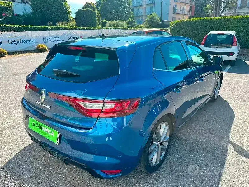 Usata Renault Mégane IV 110 CV (80 kW) 2018 Blu Berlina
