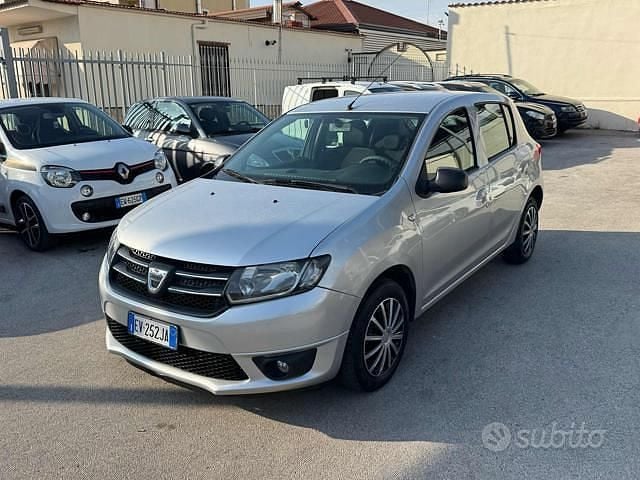 Usata Dacia Sandero Ambiance 75 CV (55 kW) 2014 Grigio Berlina